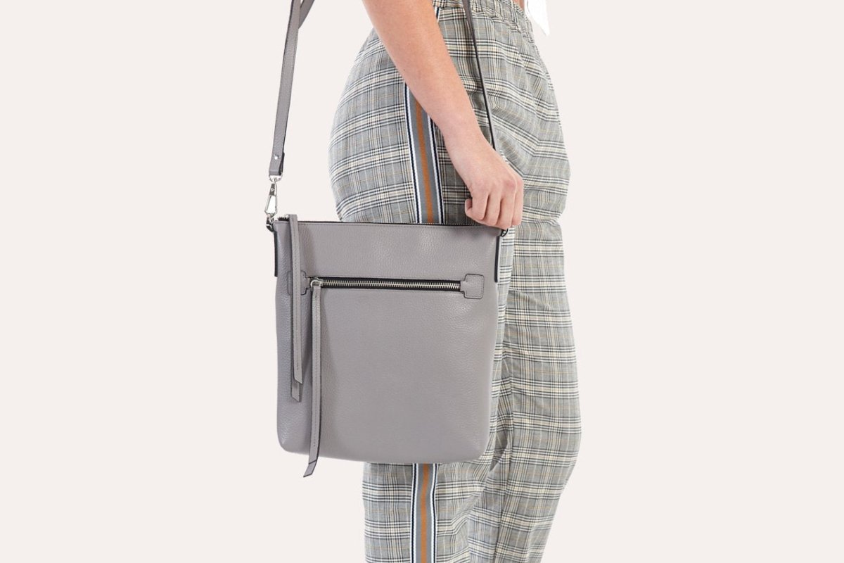 Pebble CrossbodyBag - Rise and Effect